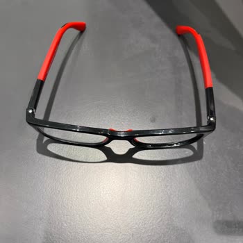 Yanlış Cam Kesimi Nedeniyle Geciken Gözlük Teslimatı Ve Mağduriyet