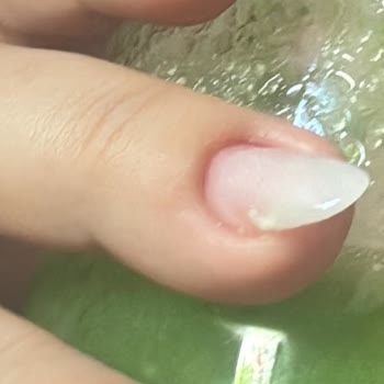 Asena Bekir Nail Studio Yaptırdığım Tırnaklar 2. Gün Hava Alıp Kırıldı