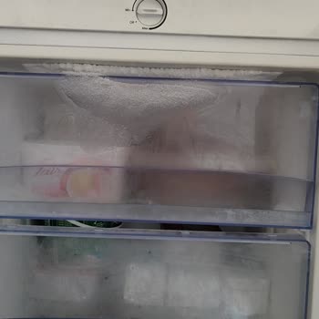 Sürekli Arıza Yapan Derin Dondurucunun Çekmeceleri Açılmıyor