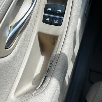 BMW F10 Kapı Kollarında Erime Ve Ellerimde Leke Sorunu