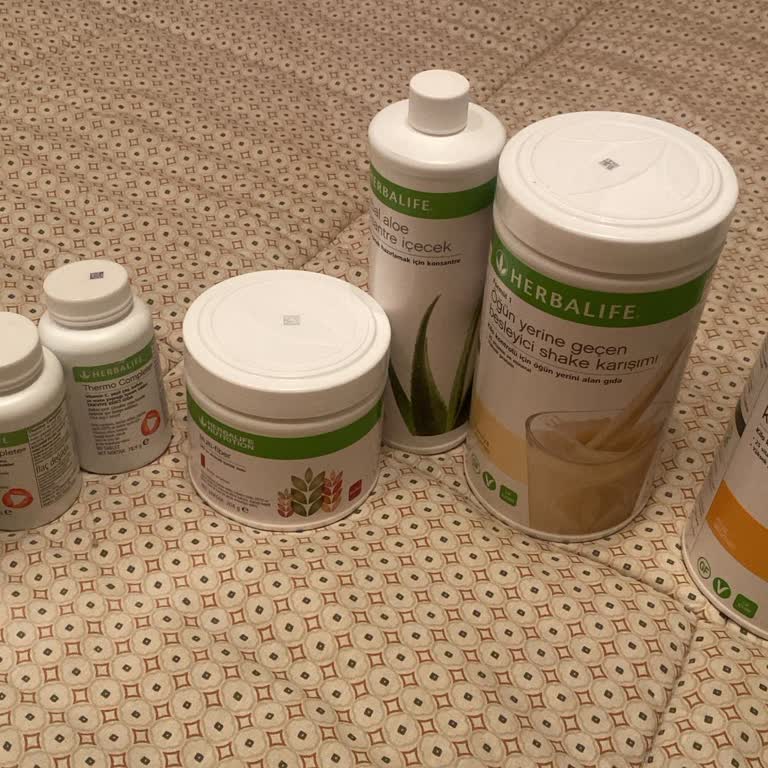 Herbalife Shakes Didn’t Help Me Lose Weight and Caused Liver Issues and Acne