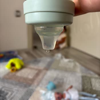 Damlatmayan Biberon Su Sızdırmaya Başladı, Bebeğim Su İçemiyor