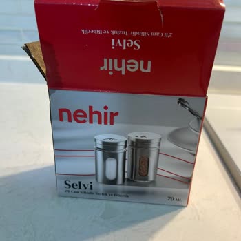 A101den Alınan Tuzlukta Çelik Çapak Nedeniyle El Kesilmesi Ve İlgisizlik