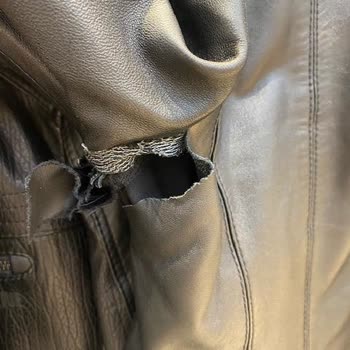 10 Kullanımda Yırtılan Deri Mont Ve Yetersiz Garanti Hizmeti