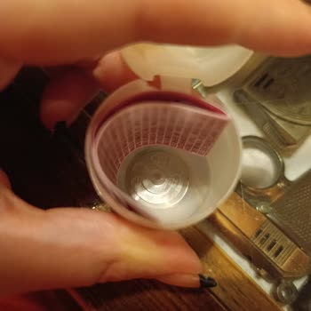 Hello Kitty Yumurtadan Figür Çıkmaması Hayal Kırıklığı Yarattı