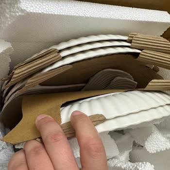 Kırık Gelen Tabaklar Ve Ulaşılamayan Müşteri Hizmetleri