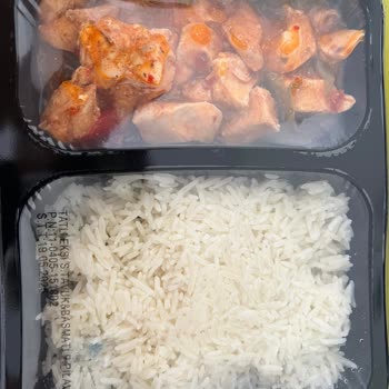 Hazır Yemekte Son Kullanma Tarihi Geçmemiş Üründe Küflü Pirinçle Karşılaştım