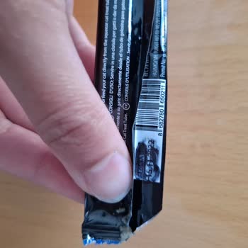 Tarihi Geçmiş Kedi Maması Gönderildi, Üzeri Karalanmıştı