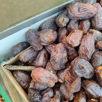 Küflü Ürün Ve İlgisiz Çalışanlar Nedeniyle Mağazada Kötü Deneyim Yaşadım