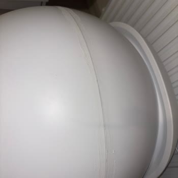 Kedi Tuvaletinde Birleşim Yerlerindeki Açıklık Ve Sızdırma Sorunu