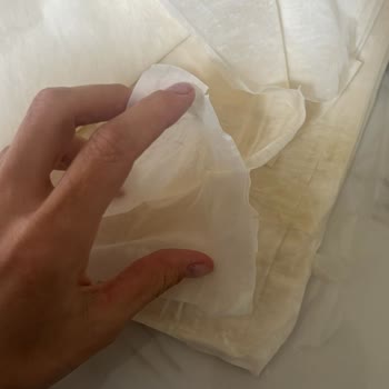 Hastel Baklavalık Yufkalar Yapışık Ve Kesik Çıkıyor