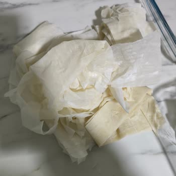 Hastel Baklavalık Yufkalar Yapışık Ve Kesik Çıkıyor