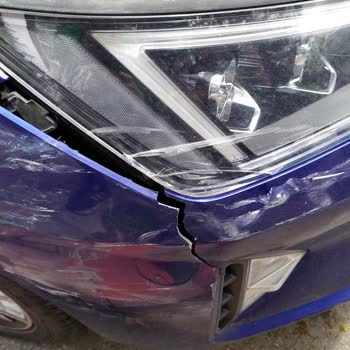 Kasko Ve Eksper İşbirliğiyle Mağduriyet: Far Değişimi Reddi