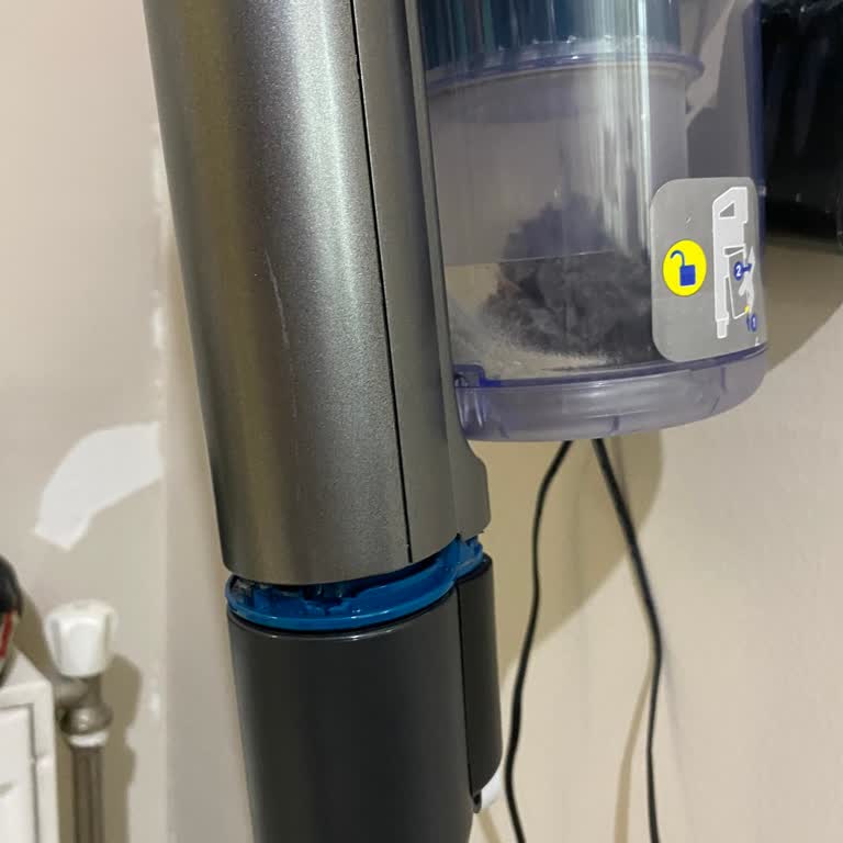 Philips 8000 Series Süpürgede Tekrarlayan Kırılma Ve Yetersiz Servis Desteği