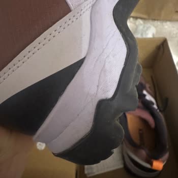 Kısa Sürede Tabanı Çöken Ayakkabıya Kullanıcı Hatası Denilmesi