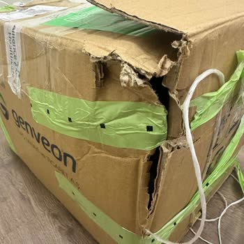 Kargomun İçinden Yiyecekler Kayboldu Hasarlı Teslim Edildi