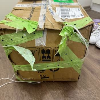 Kargomun İçinden Yiyecekler Kayboldu Hasarlı Teslim Edildi