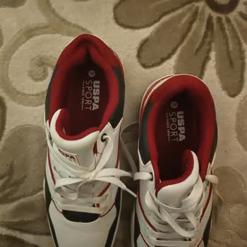 Ayakkabı Dikiş Hatası Nedeniyle Kullanılamaz Durumda