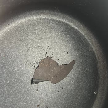 Karaca Tencere Setimde Soyulma Var, Garanti Kapsamında Yardım Edilmedi