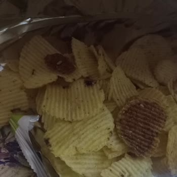 Bayat Ve Kalitesiz Cips Deneyimi, Yetersiz Kalite Kontrol