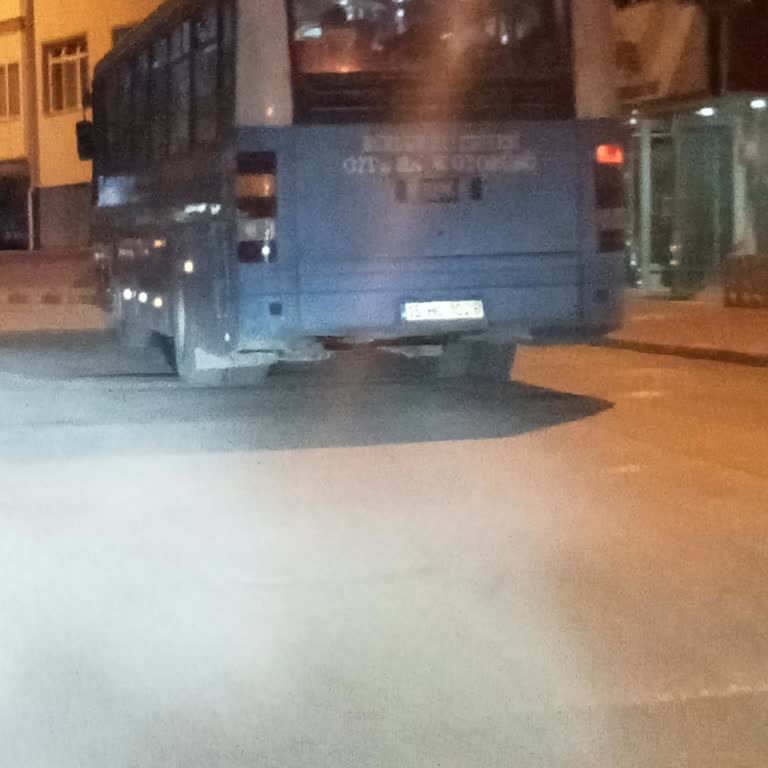 Burdur Halk Otobüsünde Şoförün Tehlikeli Davranışları Yolcuları Tedirgin Ediyor