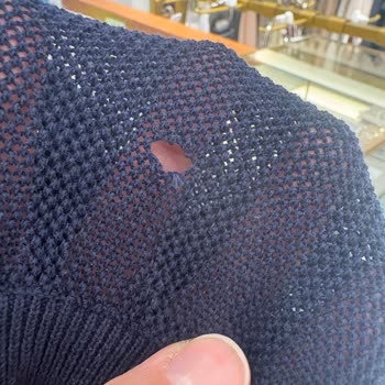 Aldığım Triko Üründeki Yırtık Nedeniyle İade Sorunu Ve Mağaza Tutumu