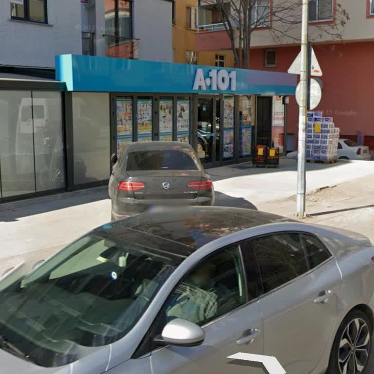 A101 Şubesindeki Çalışanın Saygısız Davranışları Müşterileri Rahatsız Ediyor