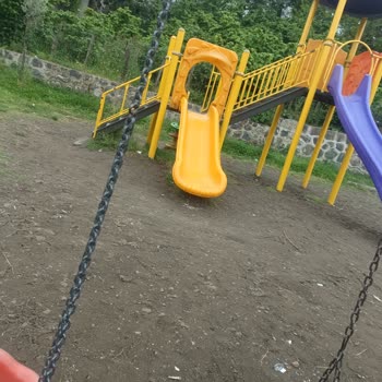 Çocuk Parkındaki Tehlikeli Duruma Acil Müdahale Bekleniyor