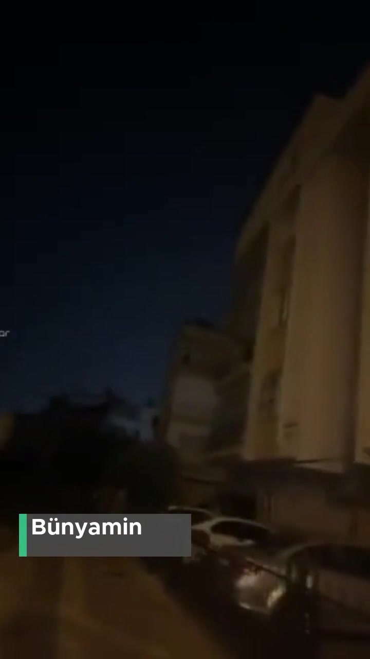 Ck Enerji Akdeniz Elektrik 1 Günde Bir Aynı Mahalle! videonun kapak resmi