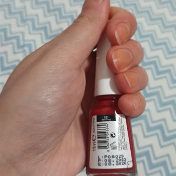 Flormar Oje Tırnakta Kalıcı Turuncu Leke Bıraktı