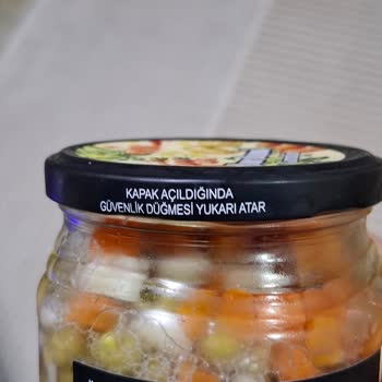 Aldığım Garnitürün İçinden Saç Çıkmasıyla Hayal Kırıklığı Yaşadım