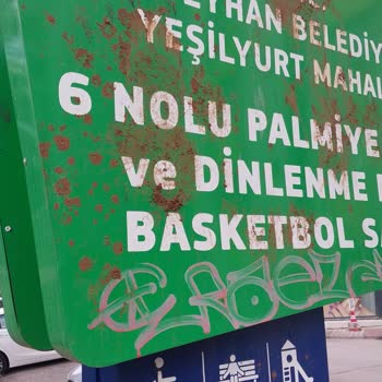Seyhan Belediyesi Yeşilyurt 6 Numaralı Oyun Parkında Rahatsız Edici Görüntüler