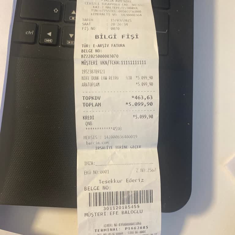 Yeni Alınan Nike Ayakkabı Dayanılmaz Koku Sorunu Yaşatıyor