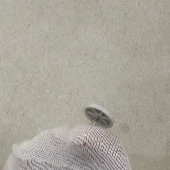 Mağazada Unutulan Güvenlik İğnesi Ayağıma Saplandı: Hem Fiziksel Hem Psikolojik Mağduriyet