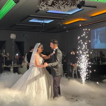 Düğünümde Farklı Renk Takım Elbise Mağduriyeti Ve İlgisiz Müşteri Hizmeti