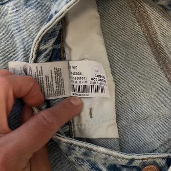 Yeni Alınan Kot Pantolon İlk Giyişte İki Beden Büyüdü