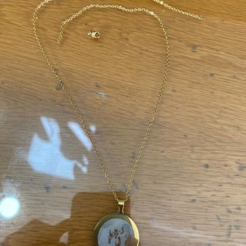 Anneler Günü Hediyesi Hayal Kırıklığı: Eksik Ve Kusurlu Ürün, İletişimsizlik