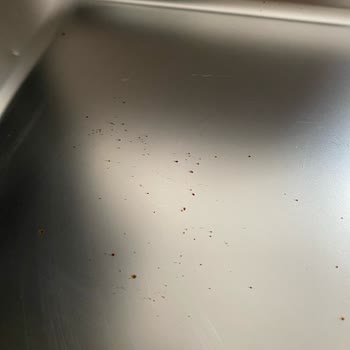 Arçelik Bulaşık Makinesinde Paslanma Ve Su Kaçağına Rağmen Değişim Yapılmıyor