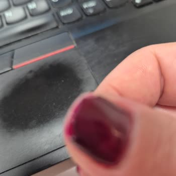 Narges Beauty Center Mekan da Kötü Yapılan İşlem de