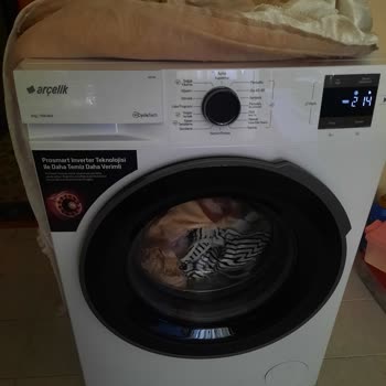 Yeni Alınan Çamaşır Makinesi Kurulumdan Hemen Sonra Su Akıttı