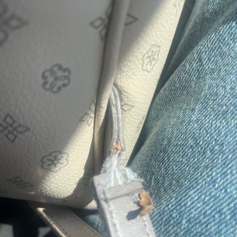 Az Kullanımla Çantanın Askıları Koptu Müşteri Hizmetleri İlgisiz Kaldı