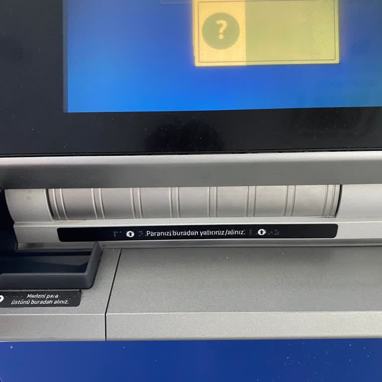 ATM'ye Yatırdığım Param Sıkıştı, Acil Çözüm Bekliyorum