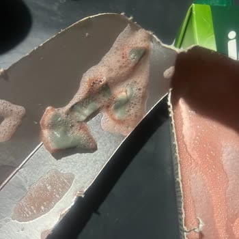 Aldığım Üründen Çıkan Parçalar Ve İletişimsizlik