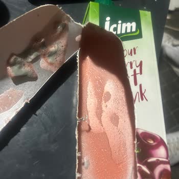 Aldığım Üründen Çıkan Parçalar Ve İletişimsizlik