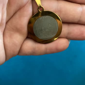 Gönderilen Ürün Reklamdakiyle Uyuşmuyor Ve İletişim Sağlanamıyor