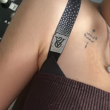 I Bought a Victoria’s Secret Bra and Its Rhinestones Started Falling Off in Under 2 Months