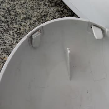 Servisten Kırık Kapakla Dönen Hamur Yoğurma Makinesi