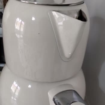 Korkmaz Mutfak Eşyaları Çaycıda Kendiliğinden Soyulmalar Oldu!