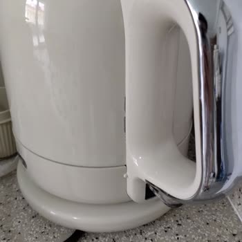 Korkmaz Mutfak Eşyaları Çaycıda Kendiliğinden Soyulmalar Oldu!