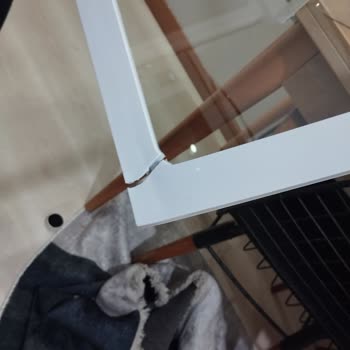 Altus Buzdolabının Rafları Kırık Çıktı